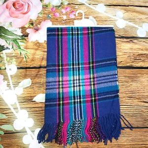 Isaac Mizrahi NWOT Plaid Fringe Blanket Scarf